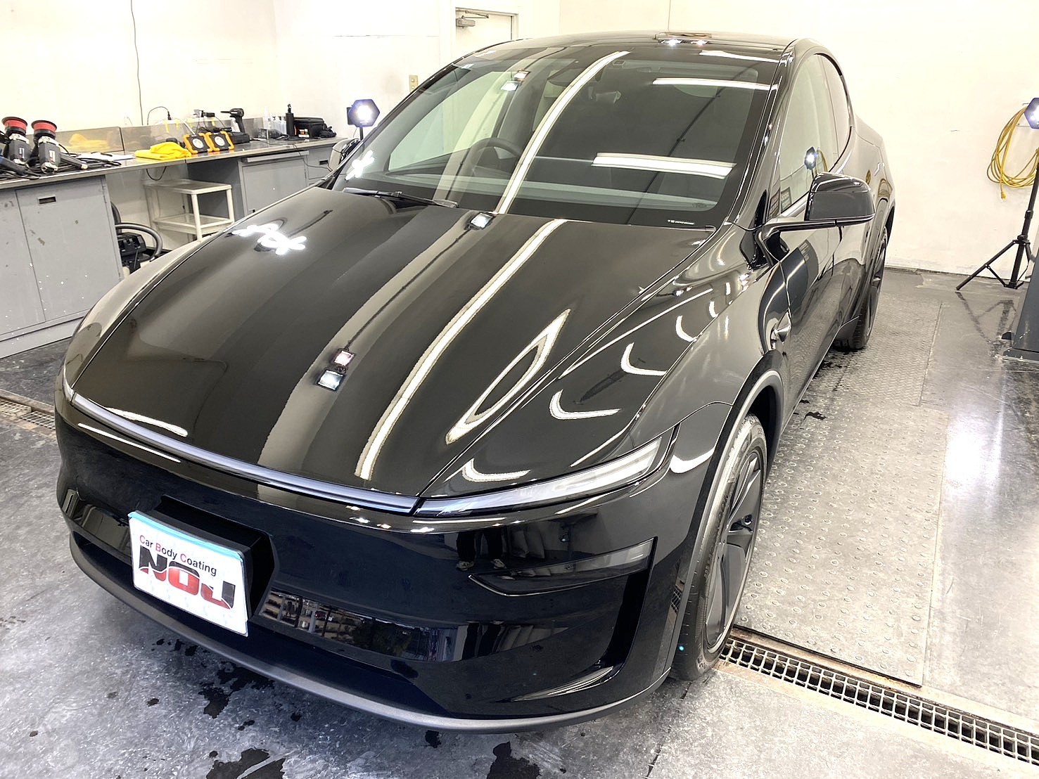 テスラ モデルY ブラックにロイヤルコーティング施工｜NOJ大分店